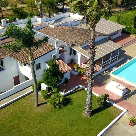 Vetti - Exclusive Garden & Pool Retreat Villa *