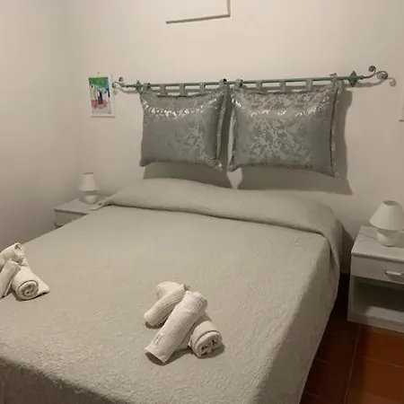 Vetti - Exclusive Garden & Pool Retreat 빌라