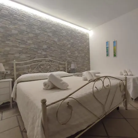 Vetti - Exclusive Garden & Pool Retreat * 우겐토