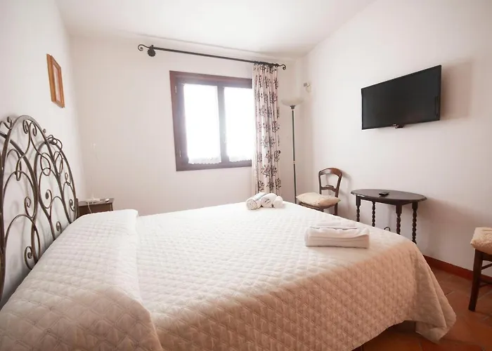 Vetti - Exclusive Garden & Pool Retreat Ugento