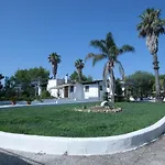Βίλα Vetti - Exclusive Garden & Pool Retreat Ugento