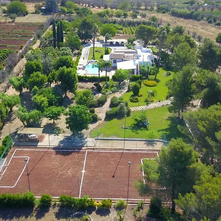 וילה Vetti - Exclusive Garden & Pool Retreat