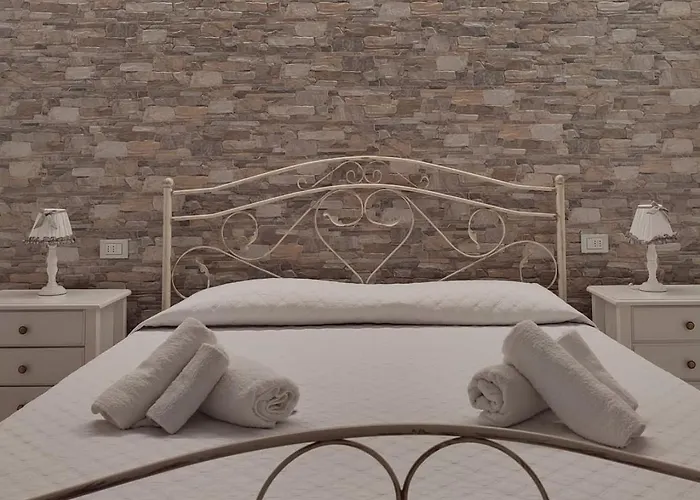 Vetti - Exclusive Garden & Pool Retreat Ugento