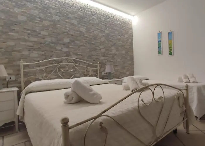 Vetti - Exclusive Garden & Pool Retreat * Ugento