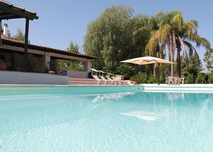 Vetti - Exclusive Garden & Pool Retreat Villa